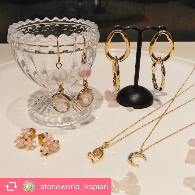K34★限定ご奉仕★得々ペア♡信頼を深める石【レアストーン☆キウイクォーツ】❤️ TORY BURCH（トリーバーチ）の「キラ ダイヤモンドキルト バイ